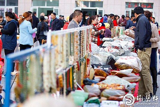 新疆且末第八届玉石文化旅游节