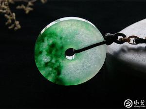 翡翠吊坠的挂绳如何选择搭配？